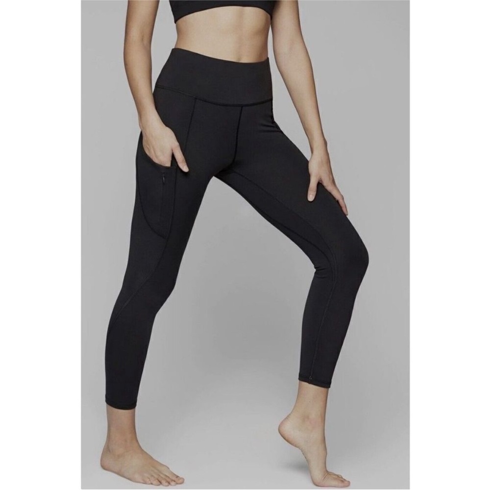 Athleta Up for Anything Tight Leggings Black Pockets Zipper 79158
Size XS